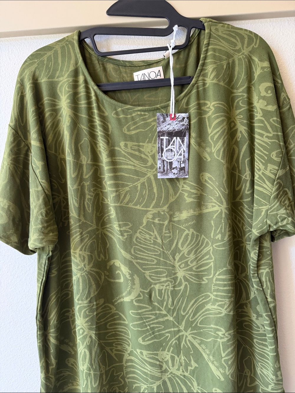 Tanoa Olive Green Tropical Leaf Short Sleeve Tee